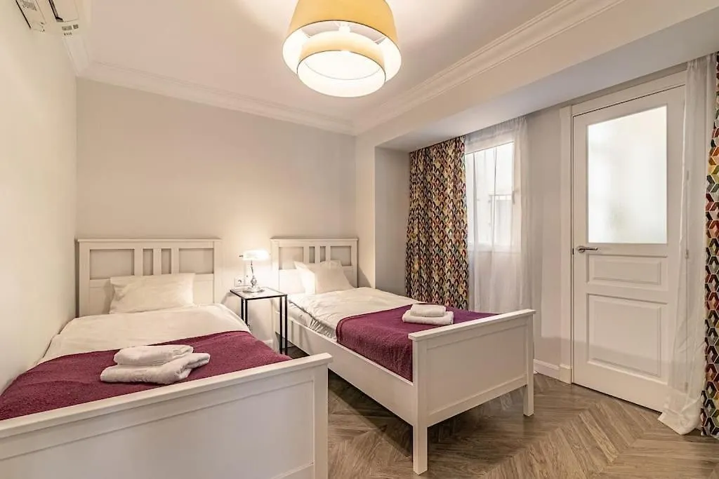 Historic Center Chic Gem With Balcony Apartment Malaga Spain