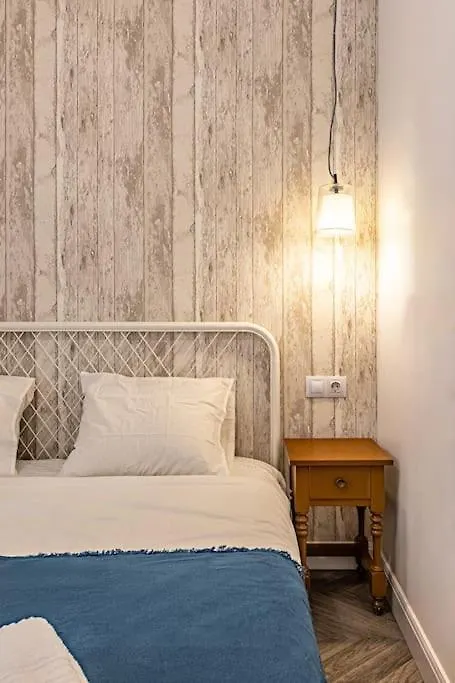 Historic Center Chic Gem With Balcony Apartment Malaga Spain