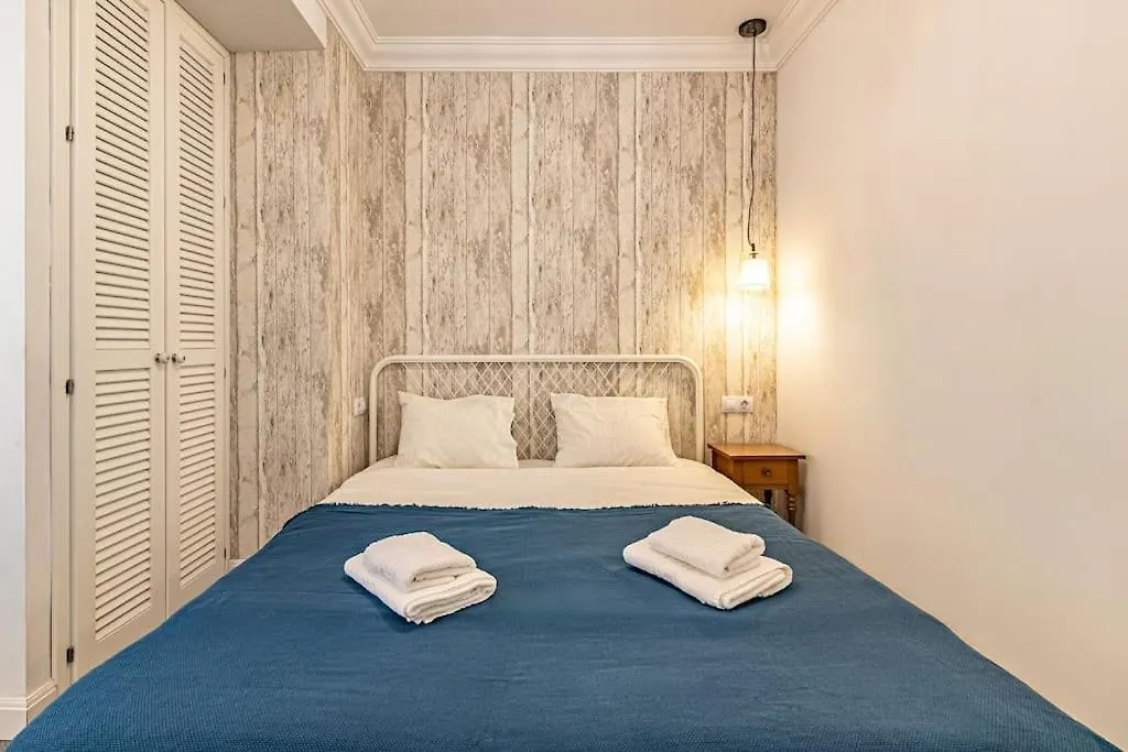 Historic Center Chic Gem With Balcony Apartment Malaga Spain